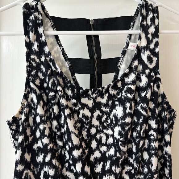 Xhilaration Black and White Cheetah Pattern Mini Dress, Size Medium - Picture 2 of 4